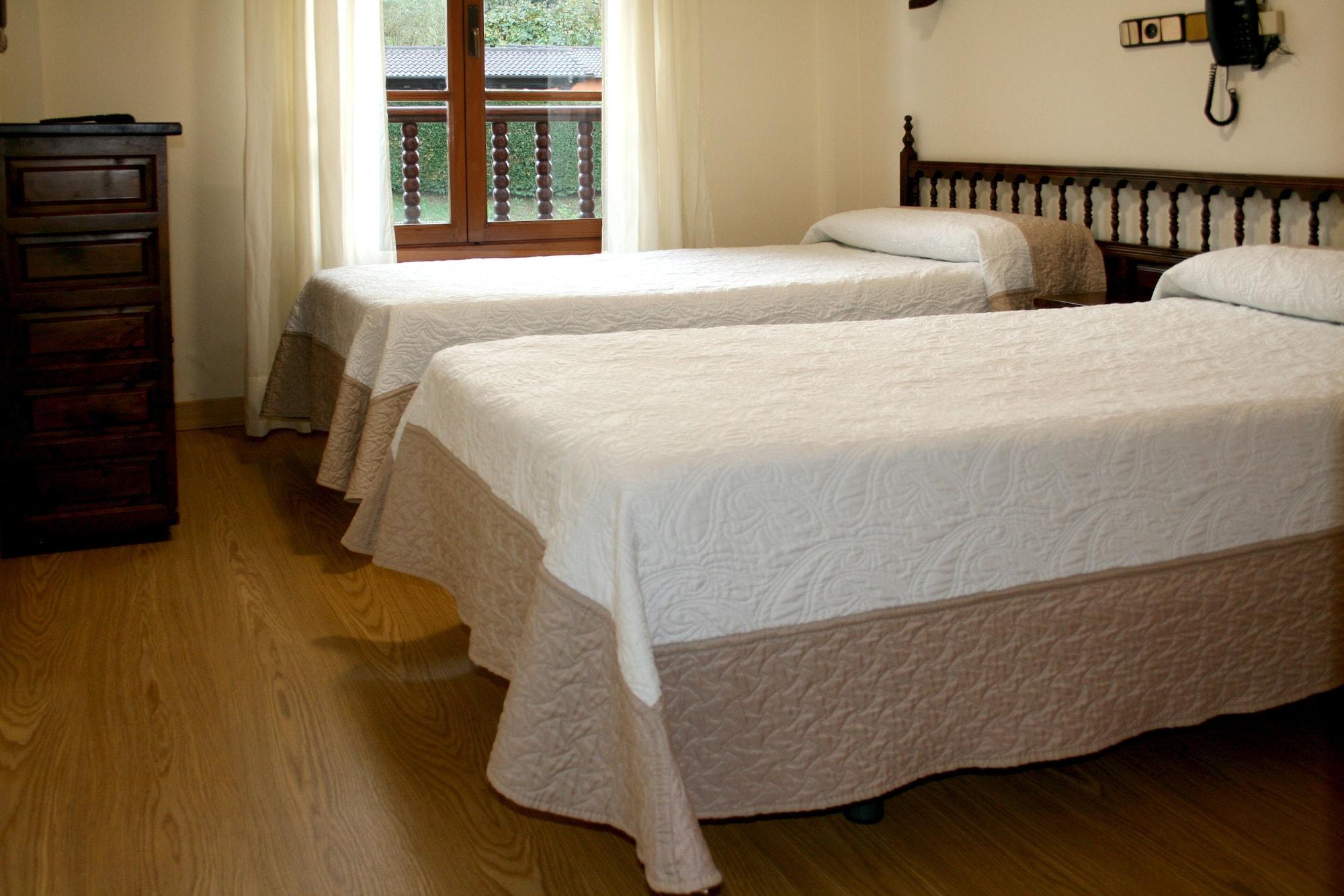 Hotel Virgen De Covadonga Cangas de Onis Ngoại thất bức ảnh
