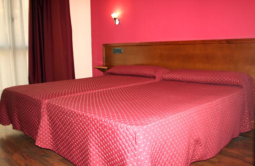 Hotel Virgen De Covadonga Cangas de Onis Ngoại thất bức ảnh